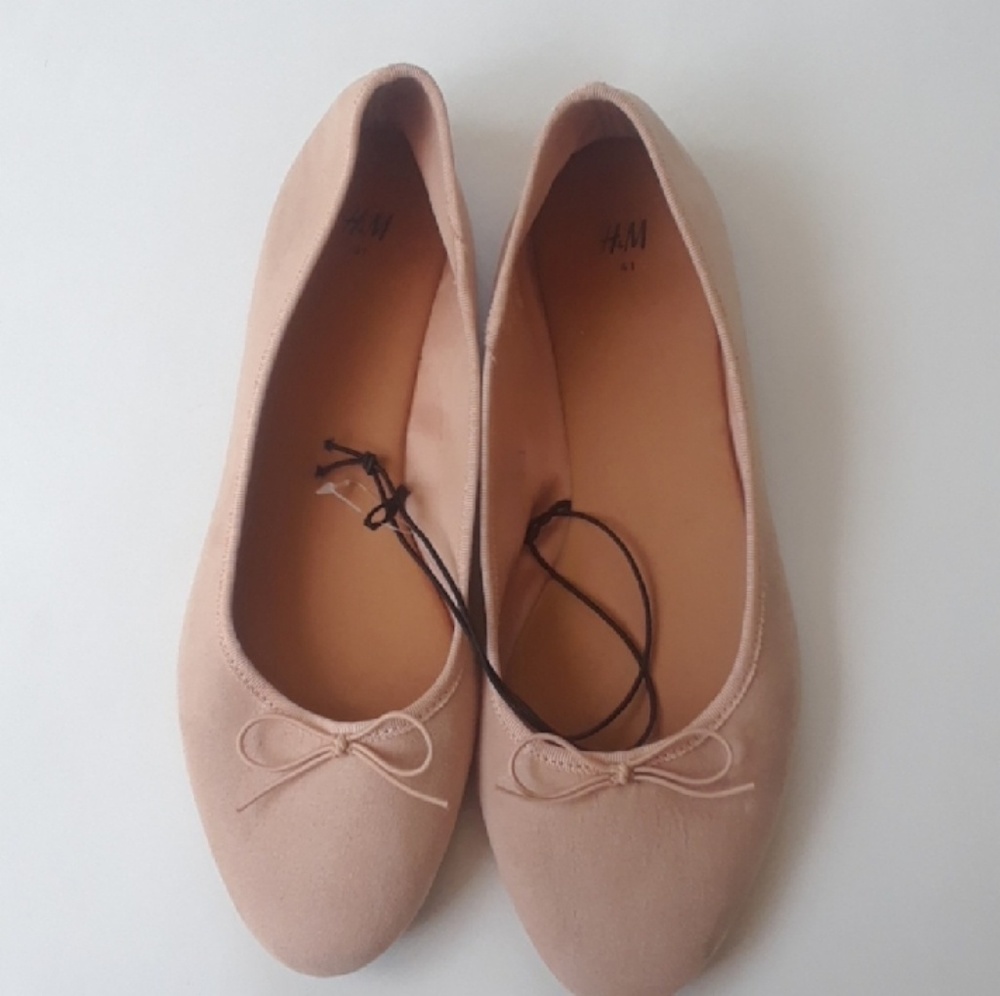 H&M Flats